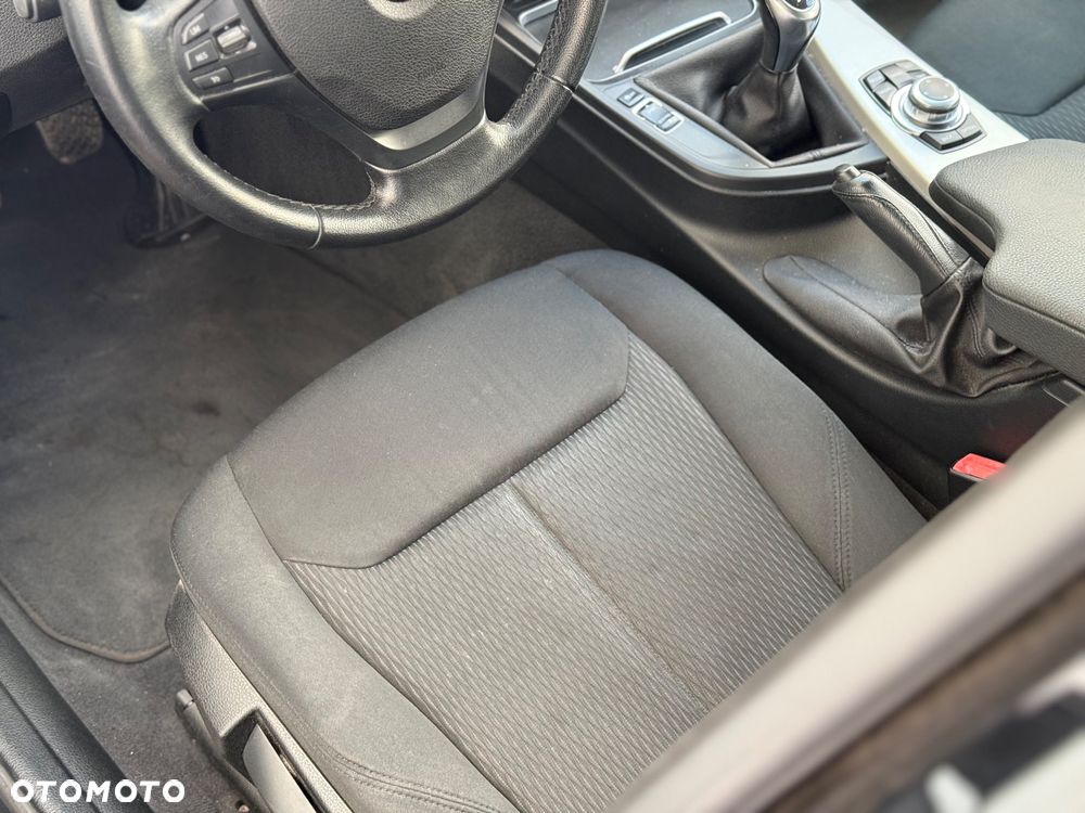 BMW Seria 3 316d - 19