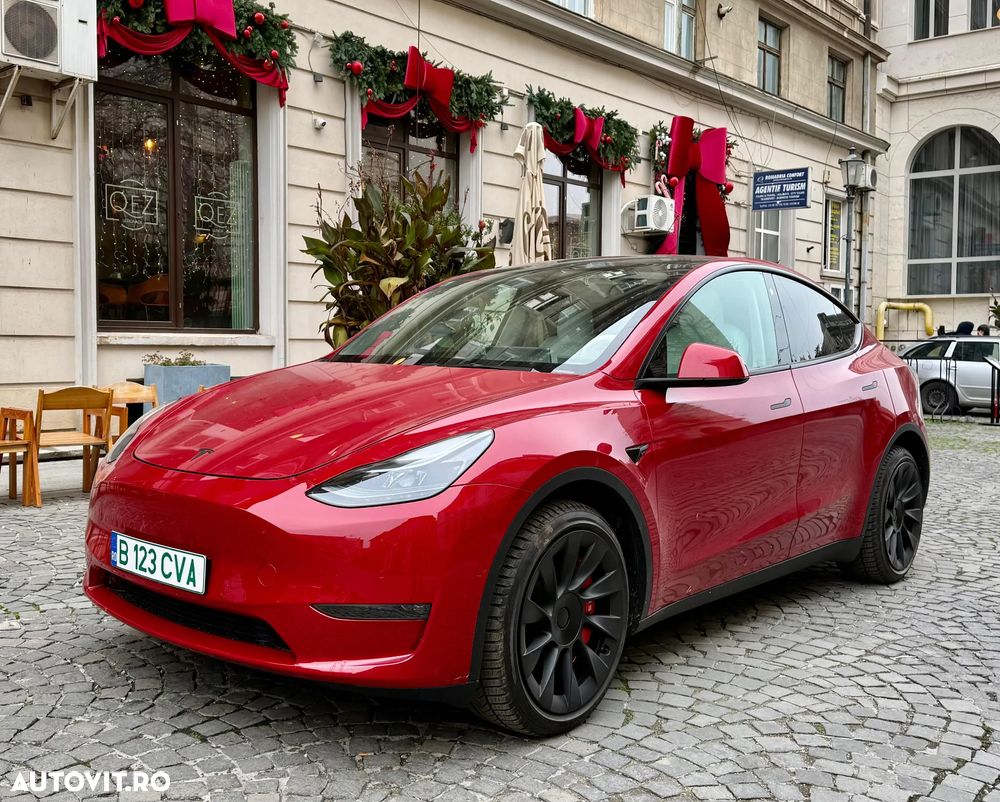 Tesla Model Y AWD Long Range - 1