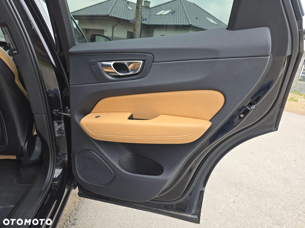 Volvo XC 60 D4 SCR AWD Inscription - 22