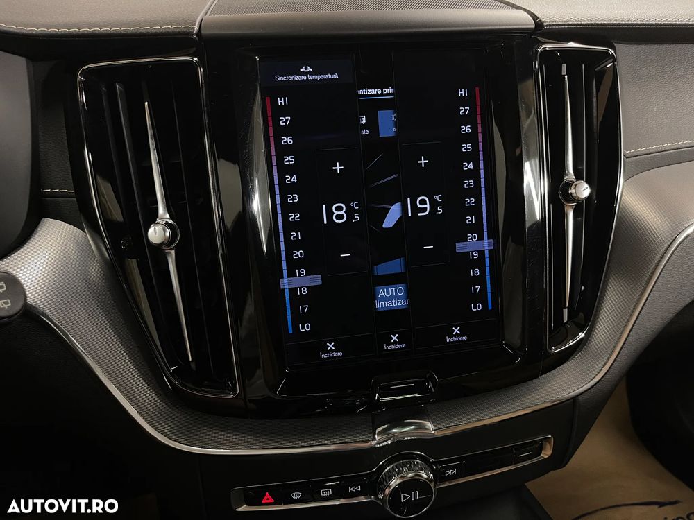 Volvo XC 60 T8 Twin Engine AWD Geartronic Inscription - 18