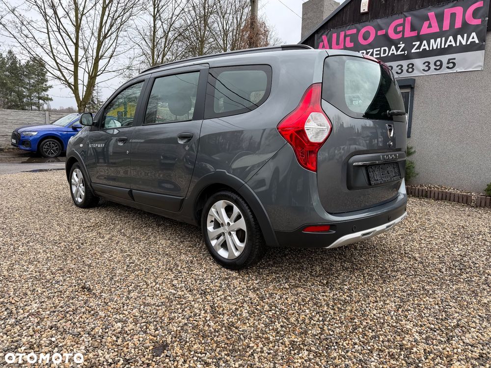 Dacia Lodgy TCe 115 Stepway - 33