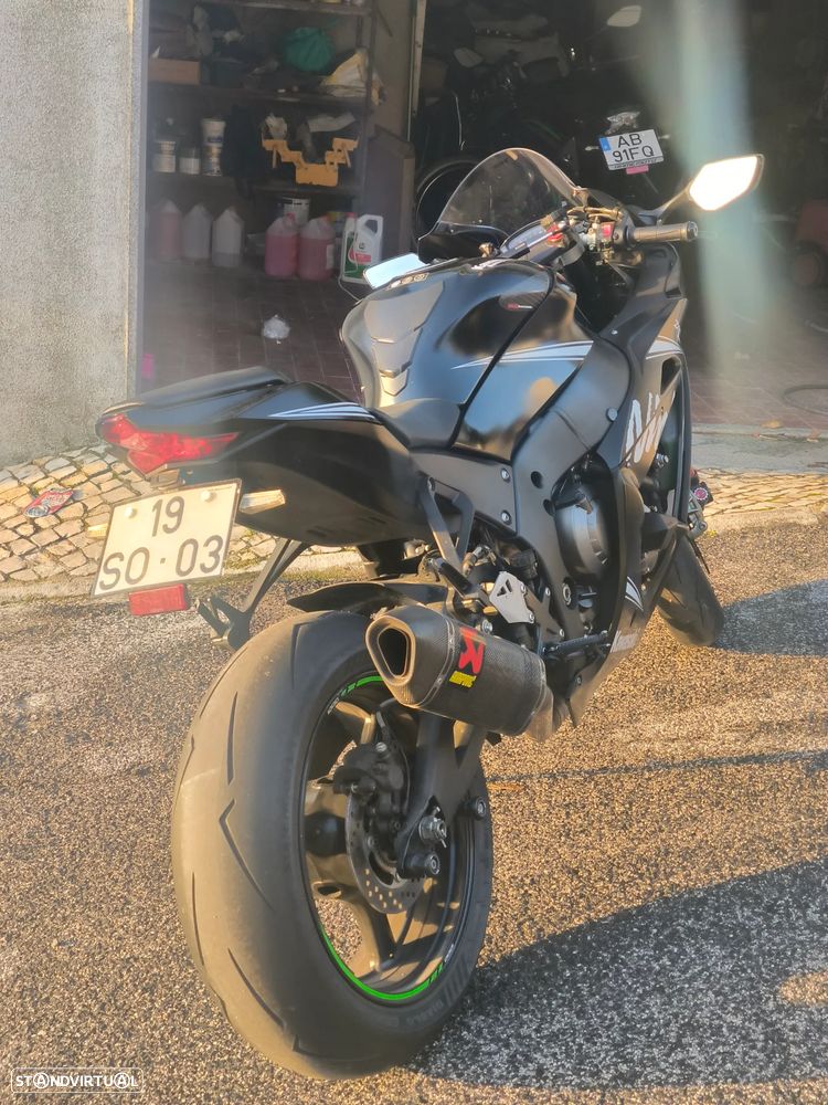 Kawasaki ZXR - 9