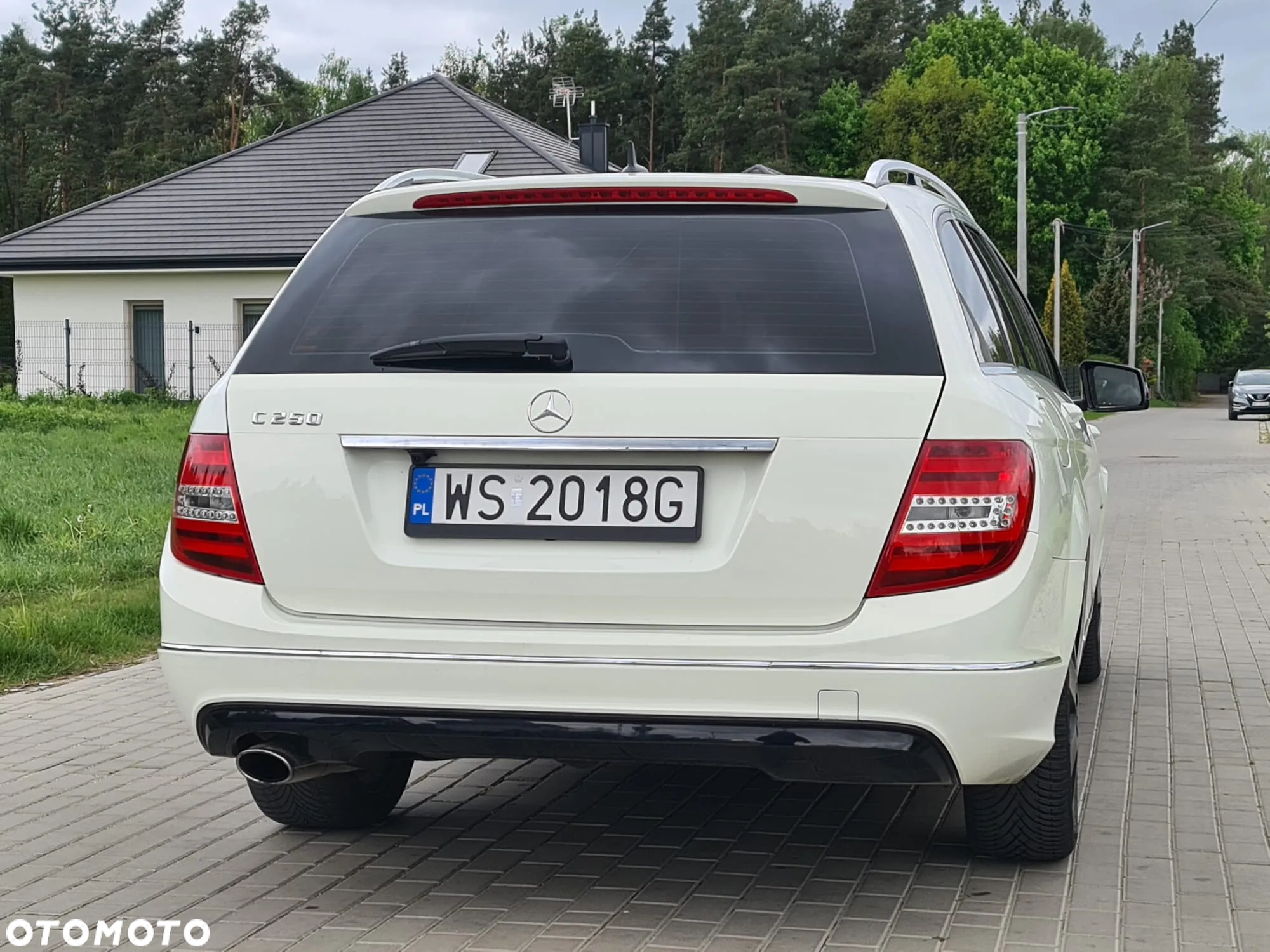 Mercedes-Benz Klasa C 250 CDI BlueEff Avantgarde - 19