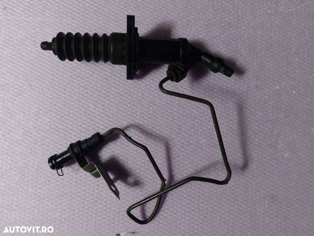 Pompa cilindru receptor ambreiaj Originala BMW E81 E90 E91 Cod 6785964 - 1