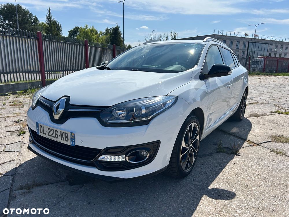Renault Megane ENERGY TCe 130 EDC BOSE EDITION - 4