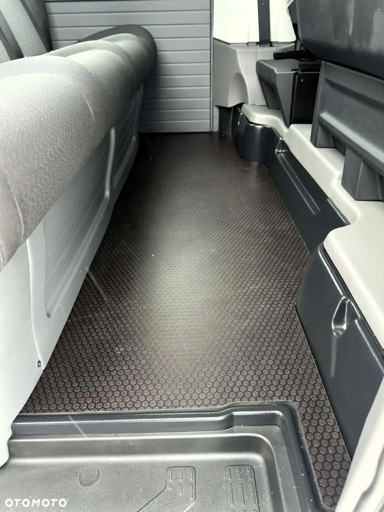 Volkswagen Crafter - 19