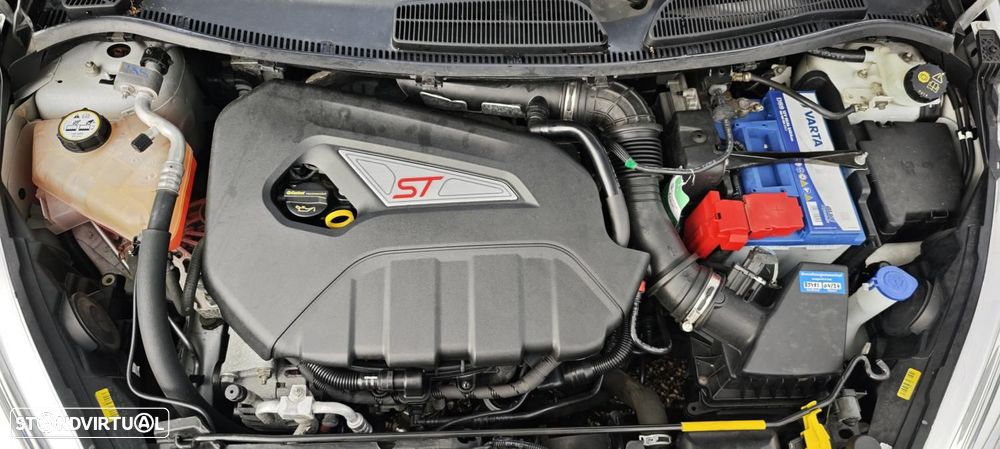 Ford Fiesta 1.6 T ST - 49