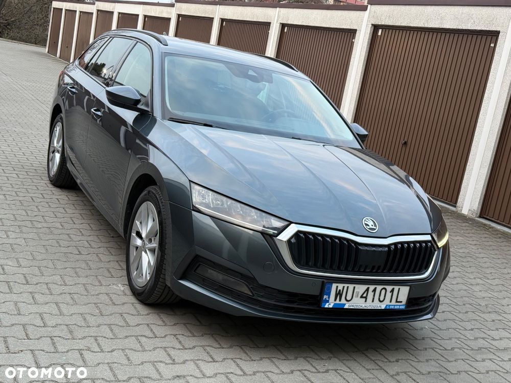 Skoda Octavia 2.0 TDI SCR Ambition DSG - 2