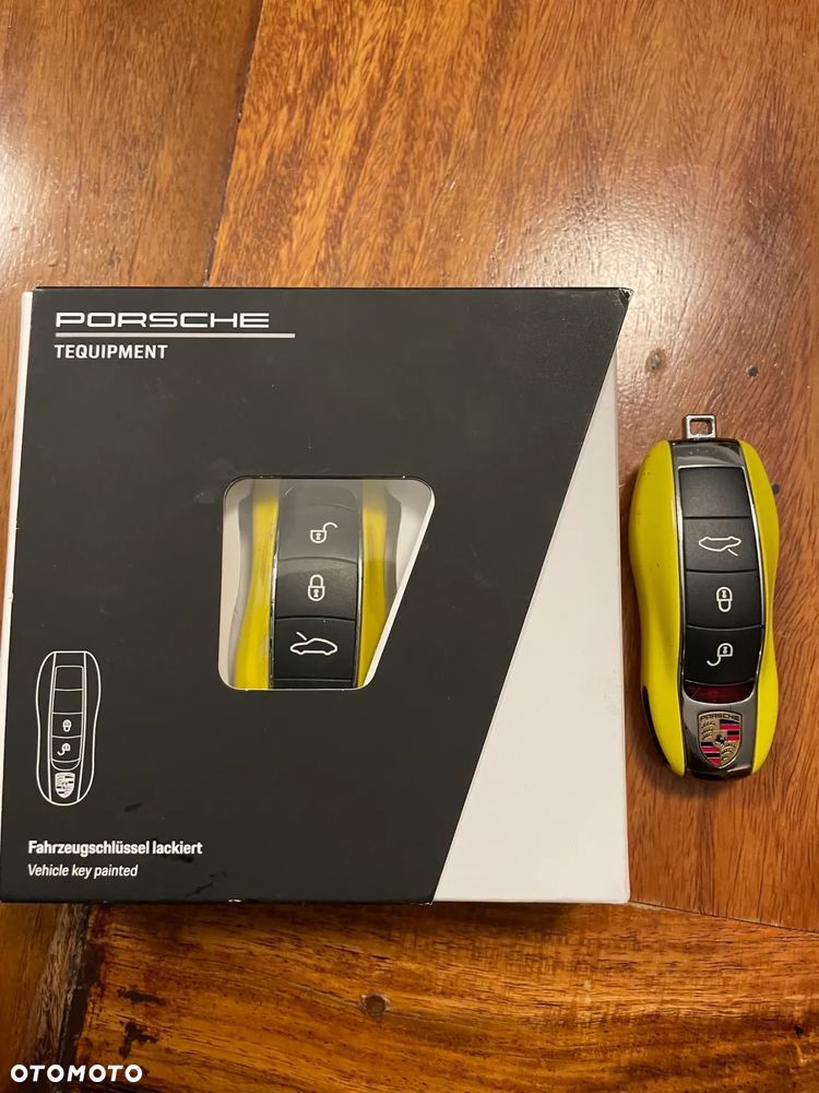 Porsche 911 Carrera 4S PDK - 21