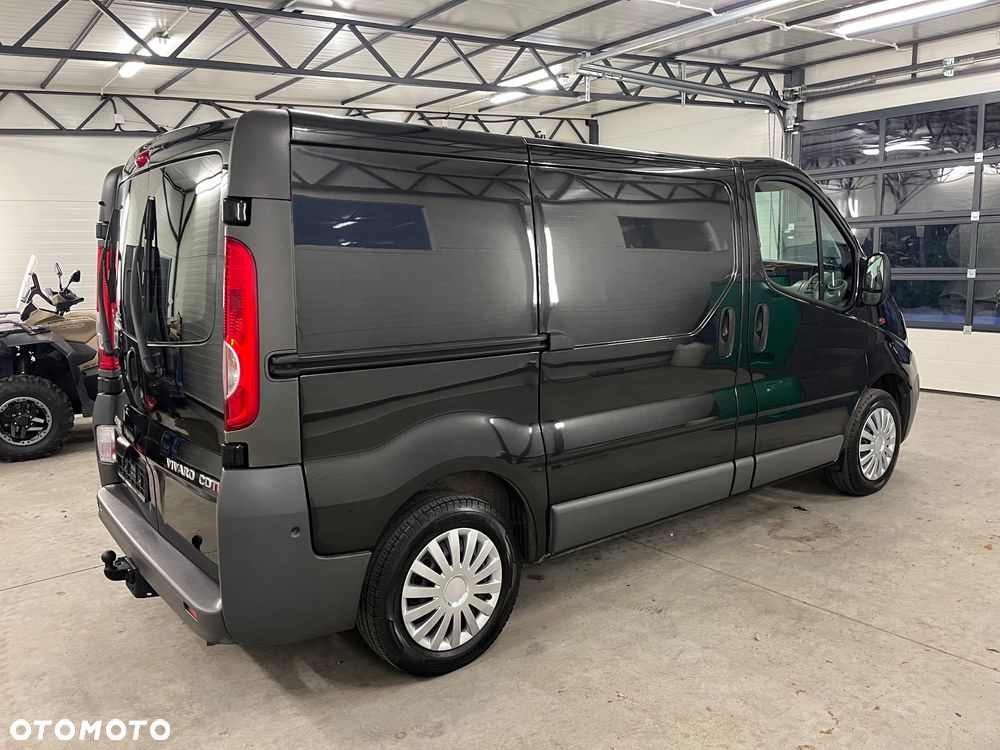 Opel Vivaro - 8