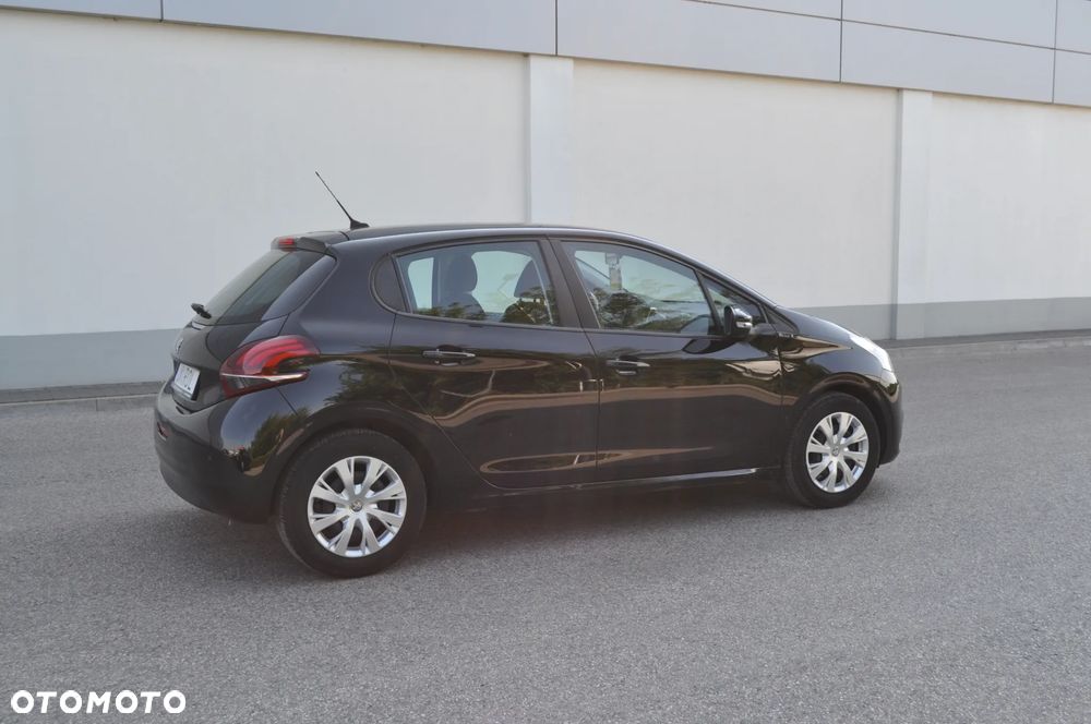Peugeot 208 - 7