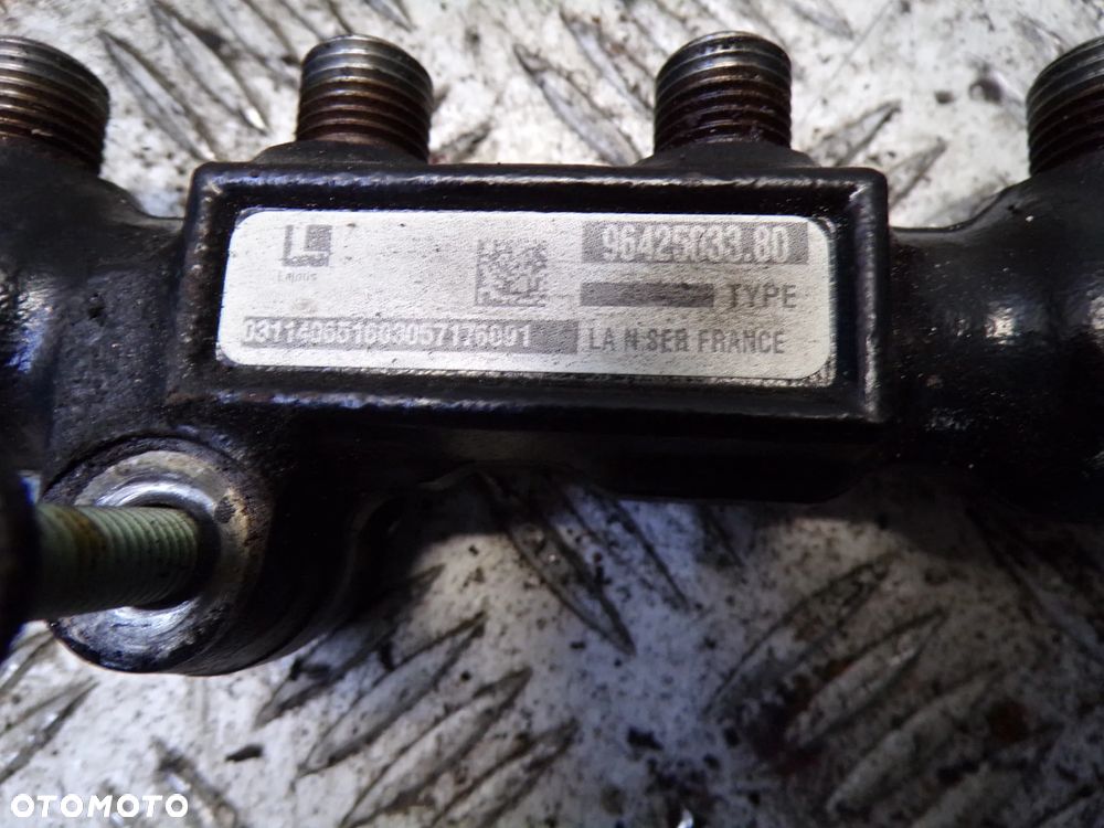 LISTWA WTRYSKOWA PEUGEOT CITROEN 96425033.80 - 4