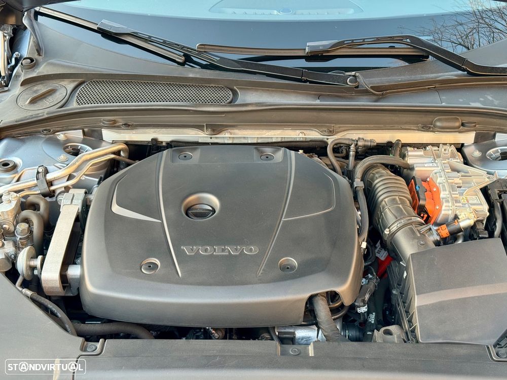 Volvo S90 2.0 T8 Momentum Plus AWD Geartronic - 18