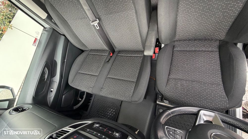 Mercedes-Benz Vito Tourer Longa Aut. SELECT - 26