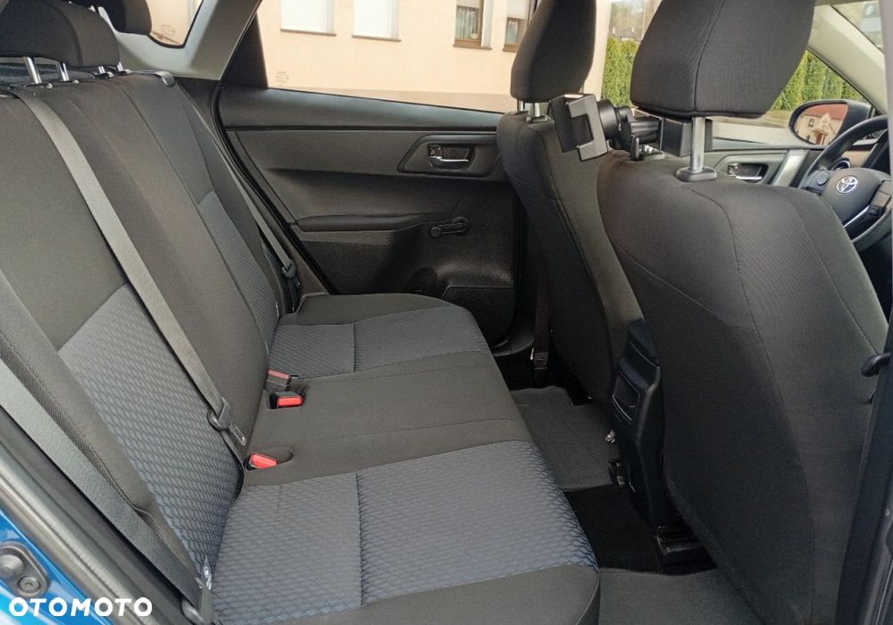 Toyota Auris - 15