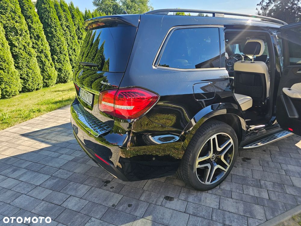 Mercedes-Benz GLS - 31
