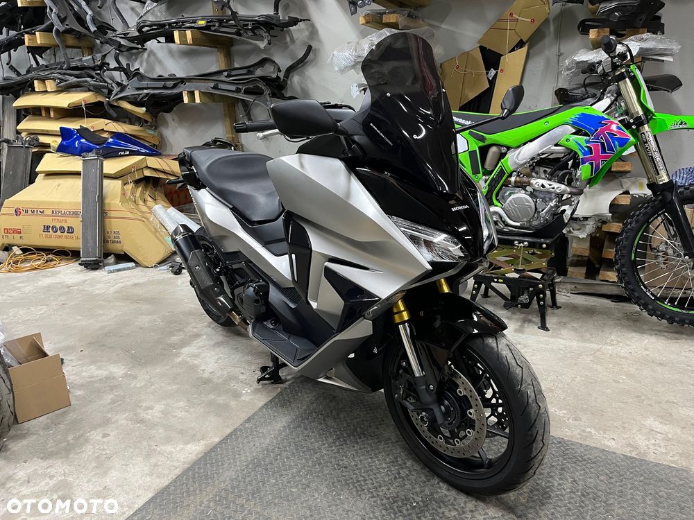 Honda NSS - 14