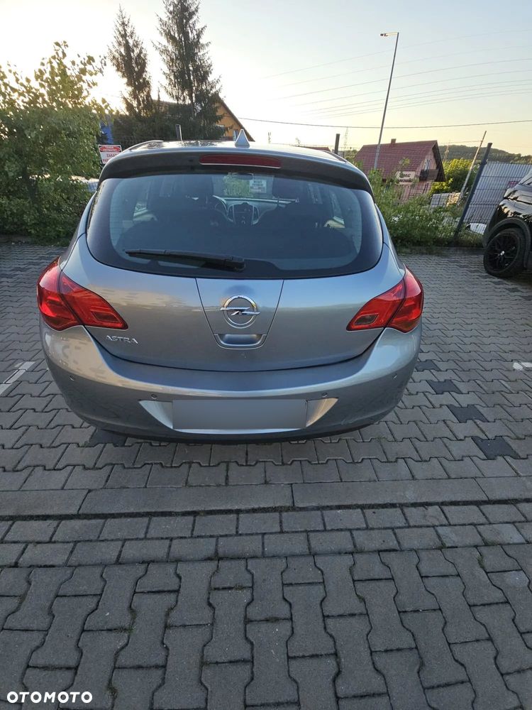Opel Astra 1.6 Enjoy - 11