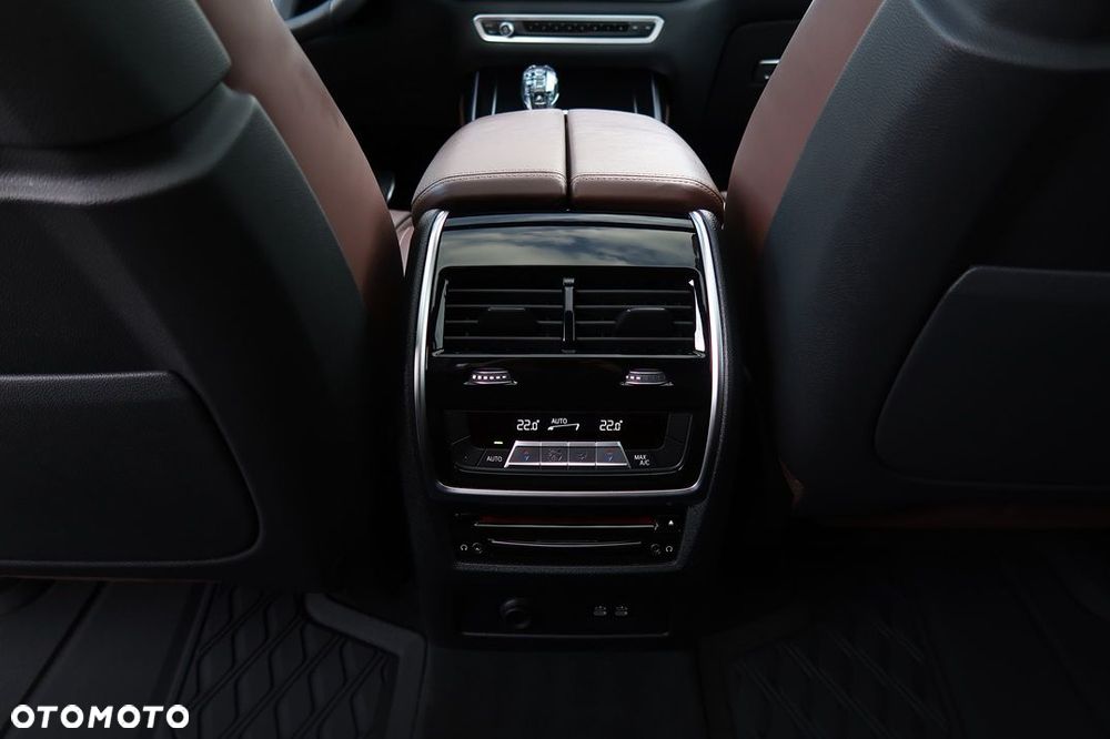 BMW X7 M50d sport - 36
