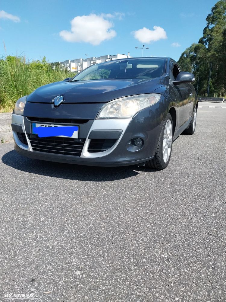 Renault Mégane Coupe dCi 110 FAP Dynamique - 2