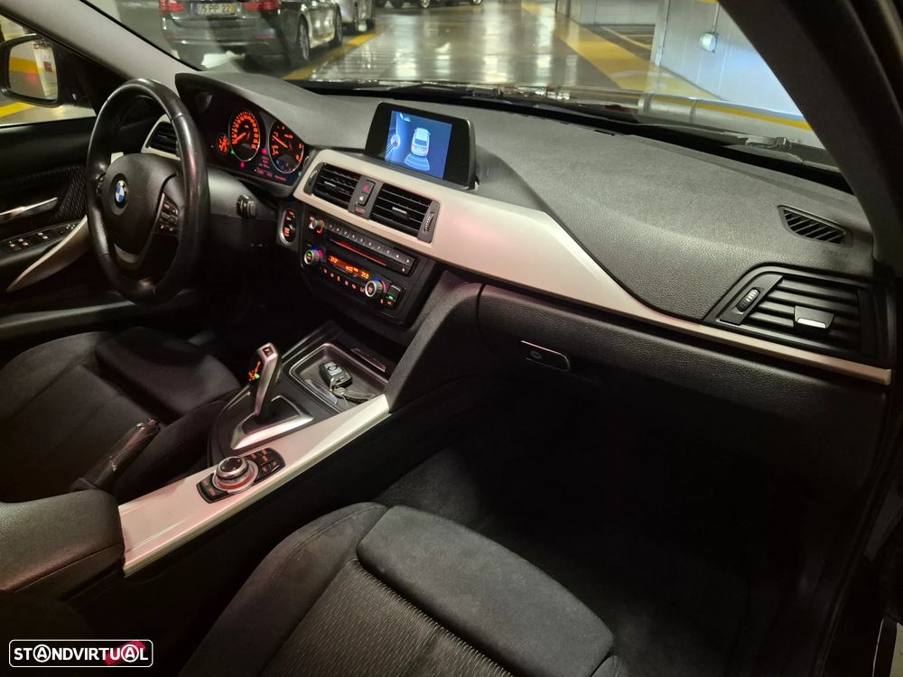 BMW 318 d Touring Auto Line Sport - 41