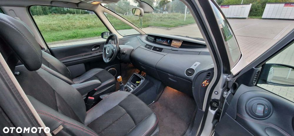 Renault Espace 2.0T Dynamique - 11