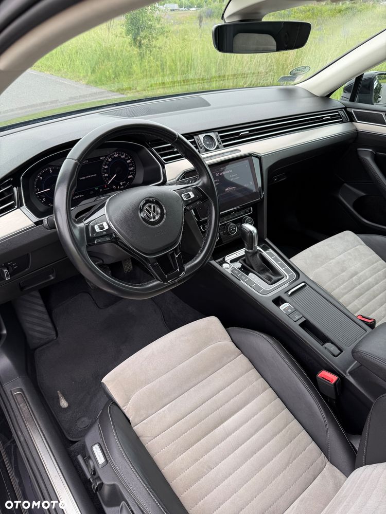 Volkswagen Passat 2.0 TDI BMT 4Mot Highline DSG - 29
