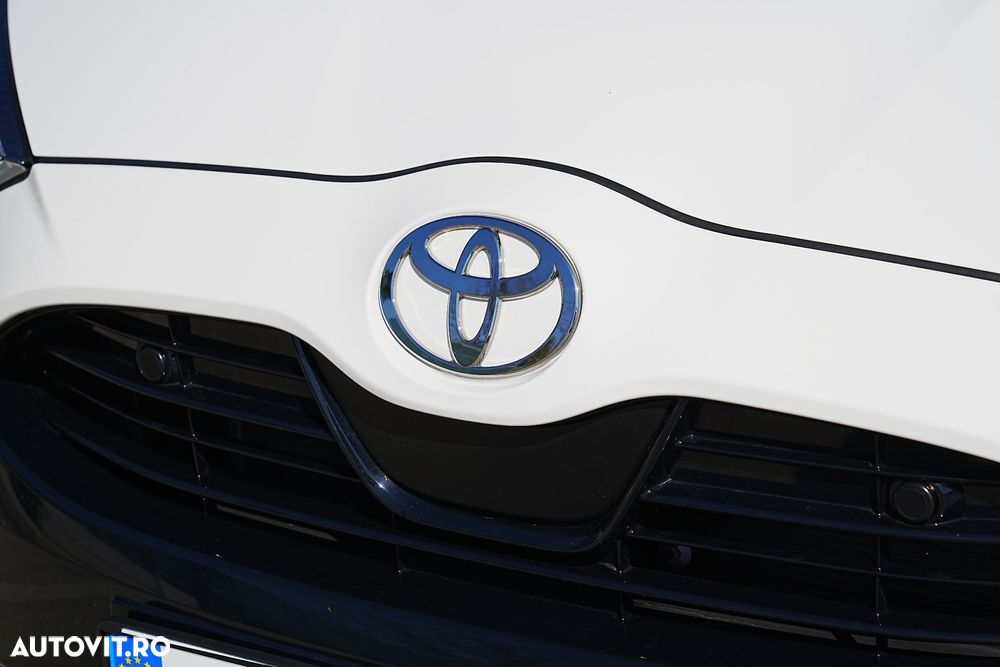 Toyota Yaris - 4