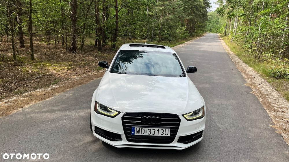 Audi A4 Limousine - 13