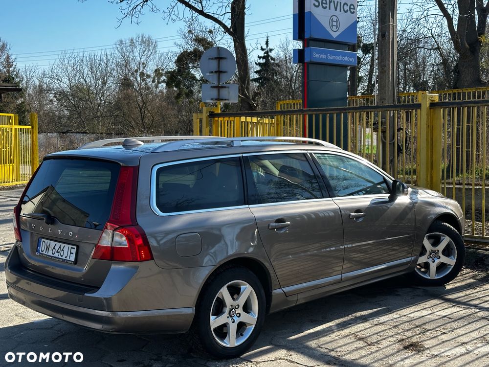 Volvo V70 2.0D Summum - 4