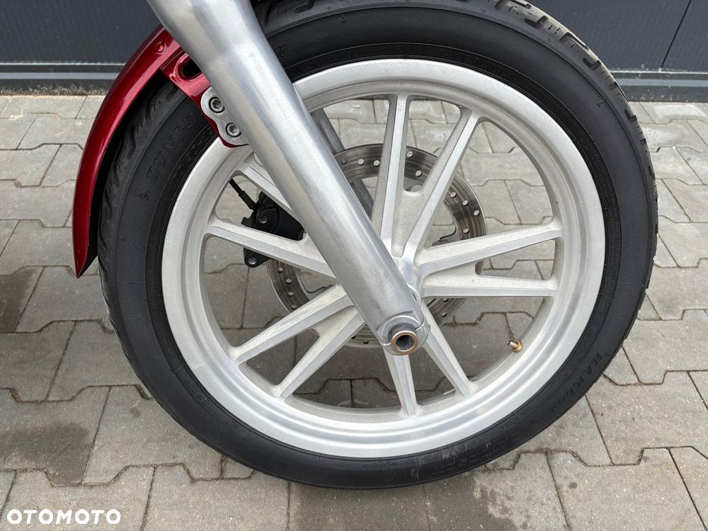 Harley-Davidson Dyna Super Glide - 16