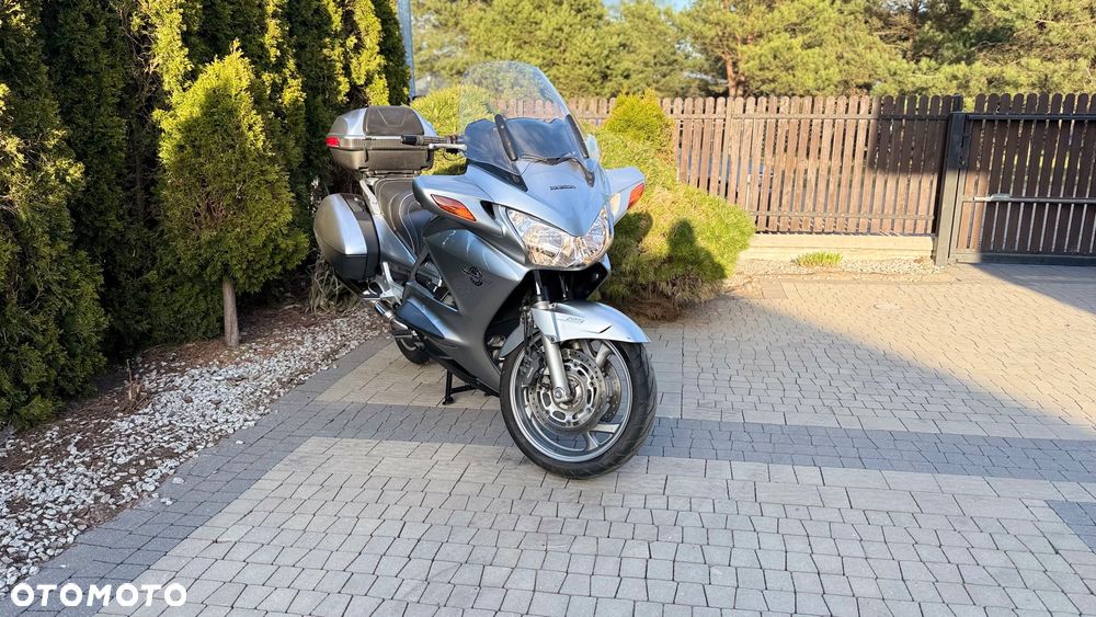 Honda ST - 2