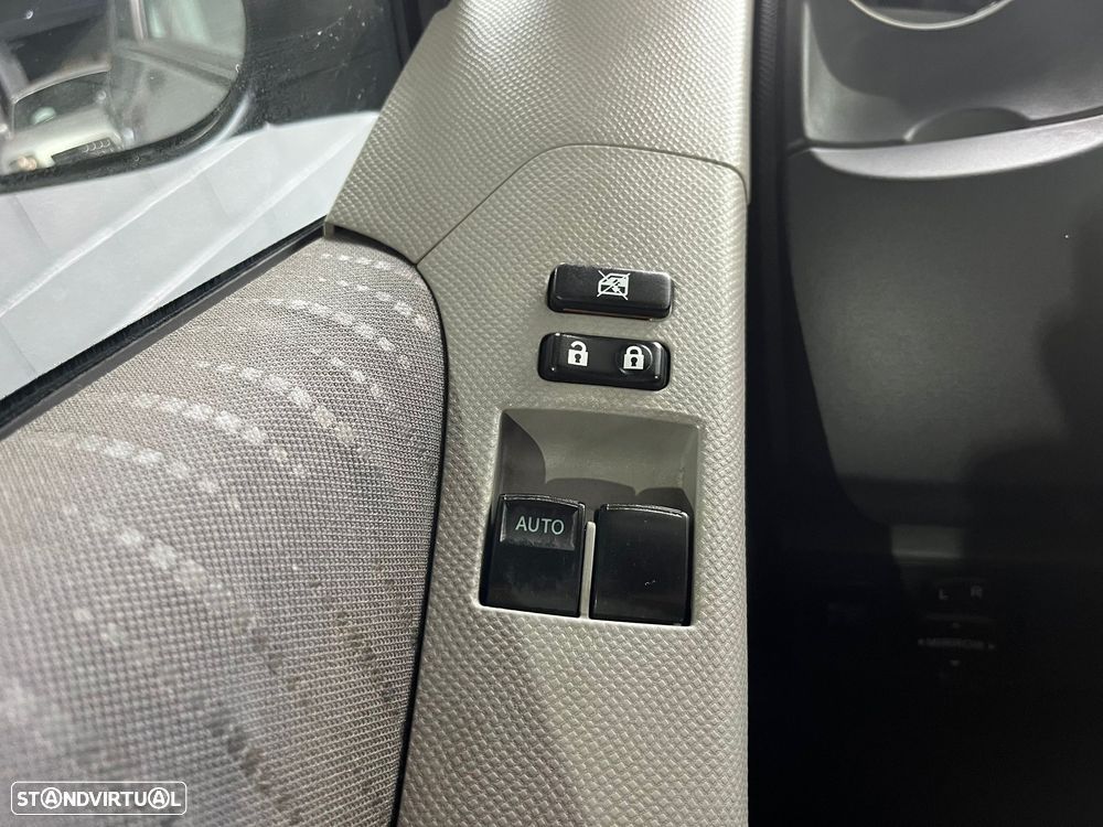 Toyota Yaris 1.4 D-4D AC - 18