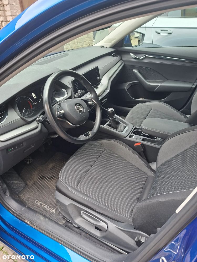 Skoda Octavia 1.5 TSI ACT Ambition - 9