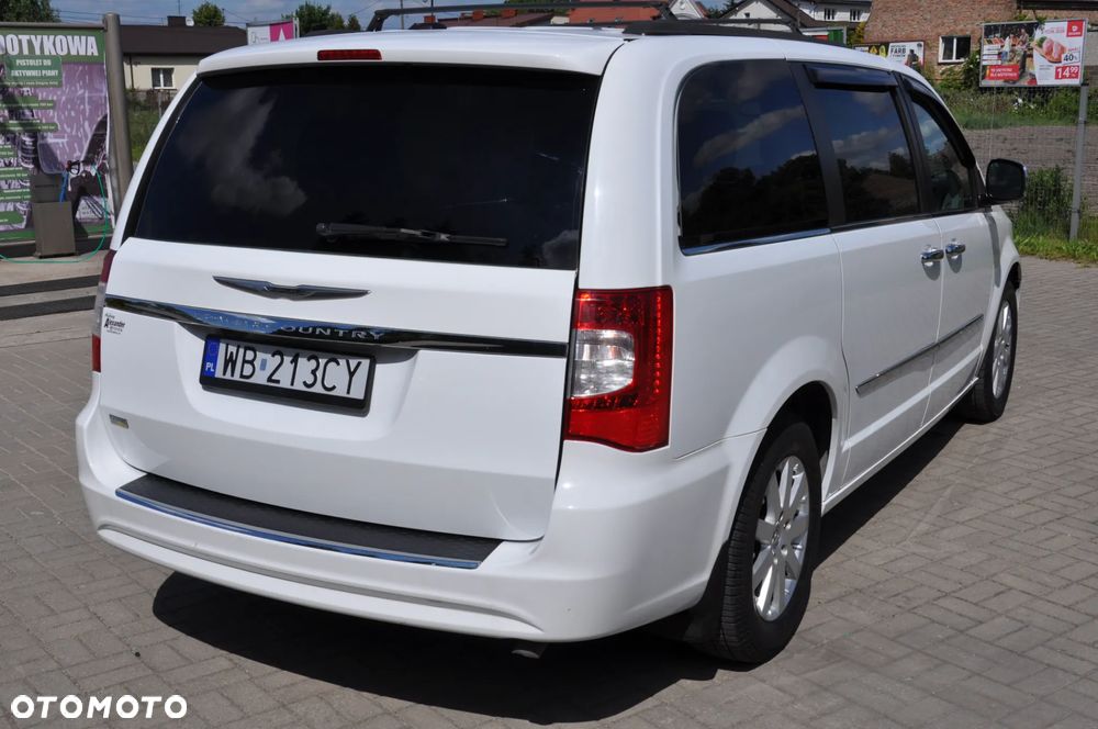 Chrysler Town & Country 3.6 Touring - 8