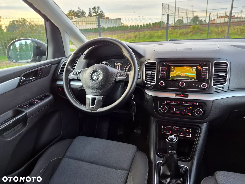 Volkswagen Sharan - 36