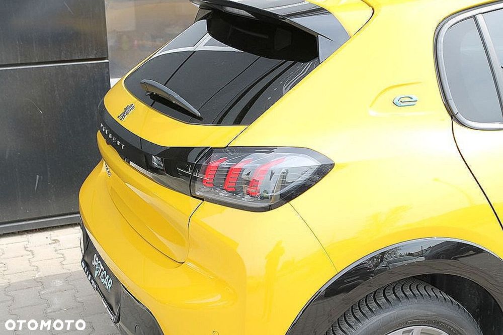 Peugeot 208 - 29