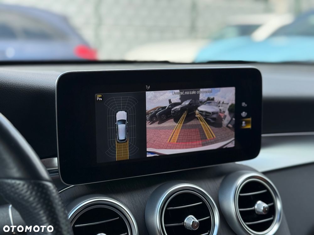 Mercedes-Benz GLC 220 d 4Matic 9G-TRONIC AMG Line Plus - 22