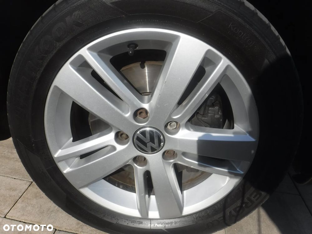 Volkswagen Touran 1.4 TSI MATCH - 27