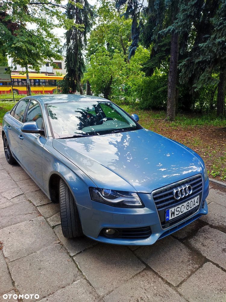 Audi A4 Limousine - 5