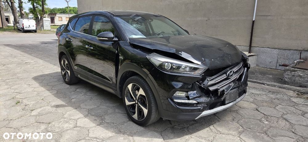 Hyundai Tucson 1.7 CRDI BlueDrive GO 2WD DCT - 11