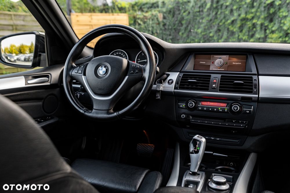BMW X5 xDrive30d - 23
