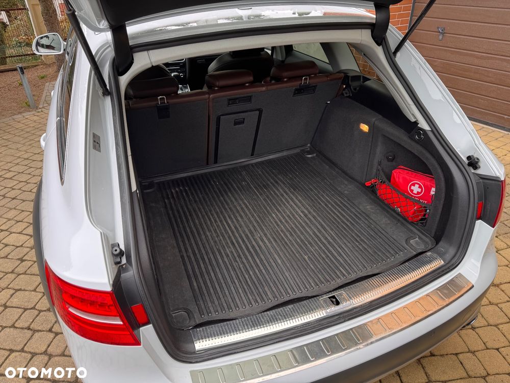 Audi A4 Allroad 3.0 TDI DPF S tronic - 19