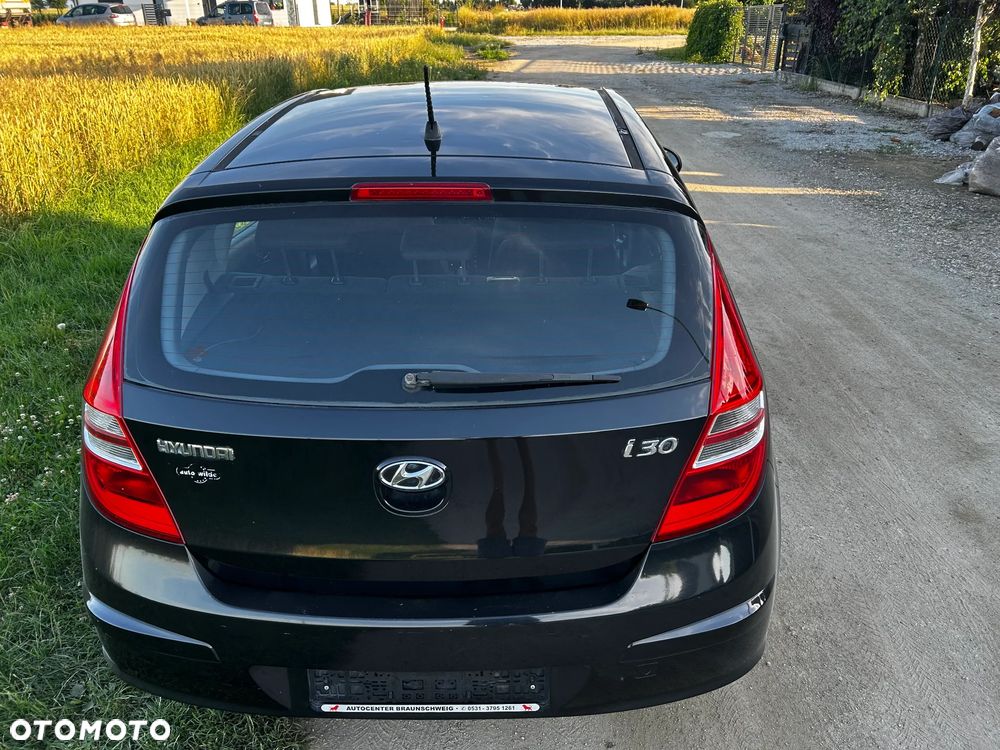 Hyundai i30 1.4 Classic + - 13