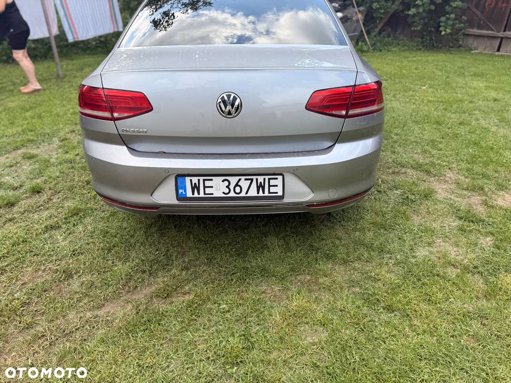 Volkswagen Passat 2.0 TDI SCR Trendline - 5