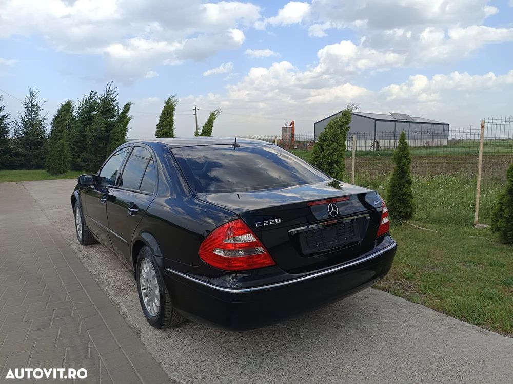Mercedes-Benz E 220 CDI Elegance - 15