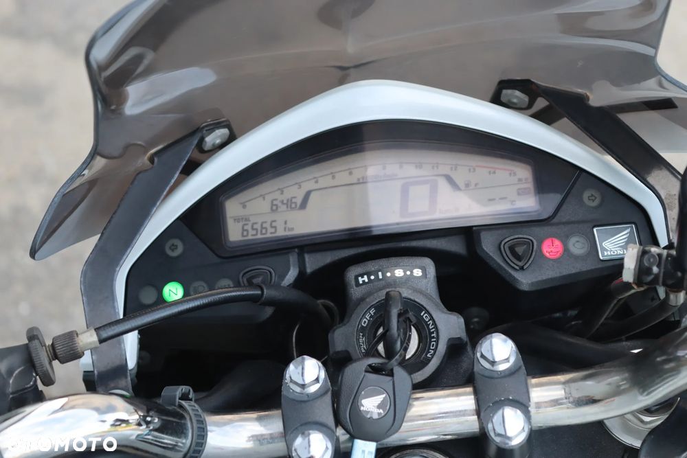 Honda Hornet - 22