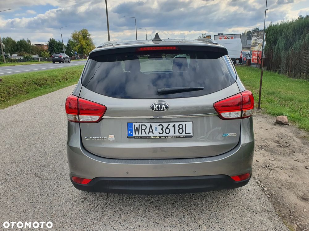 Kia Carens 1.7 CRDi Business Line 7os 7DCT - 6