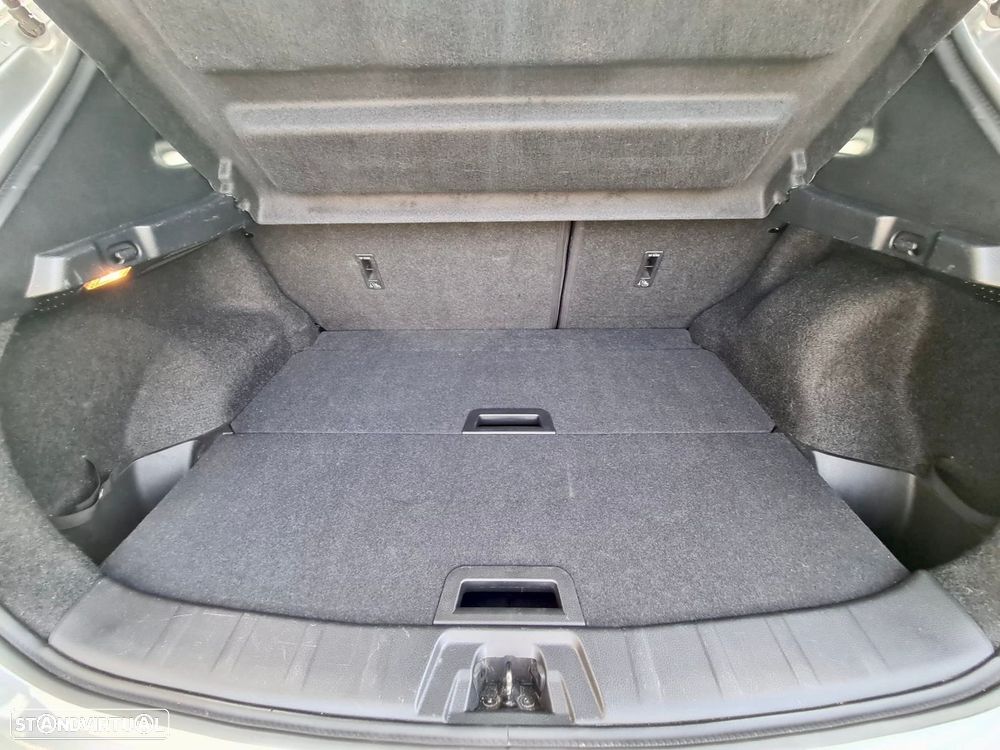 Nissan Qashqai 1.2 DIG-T N-Connecta 18 - 9