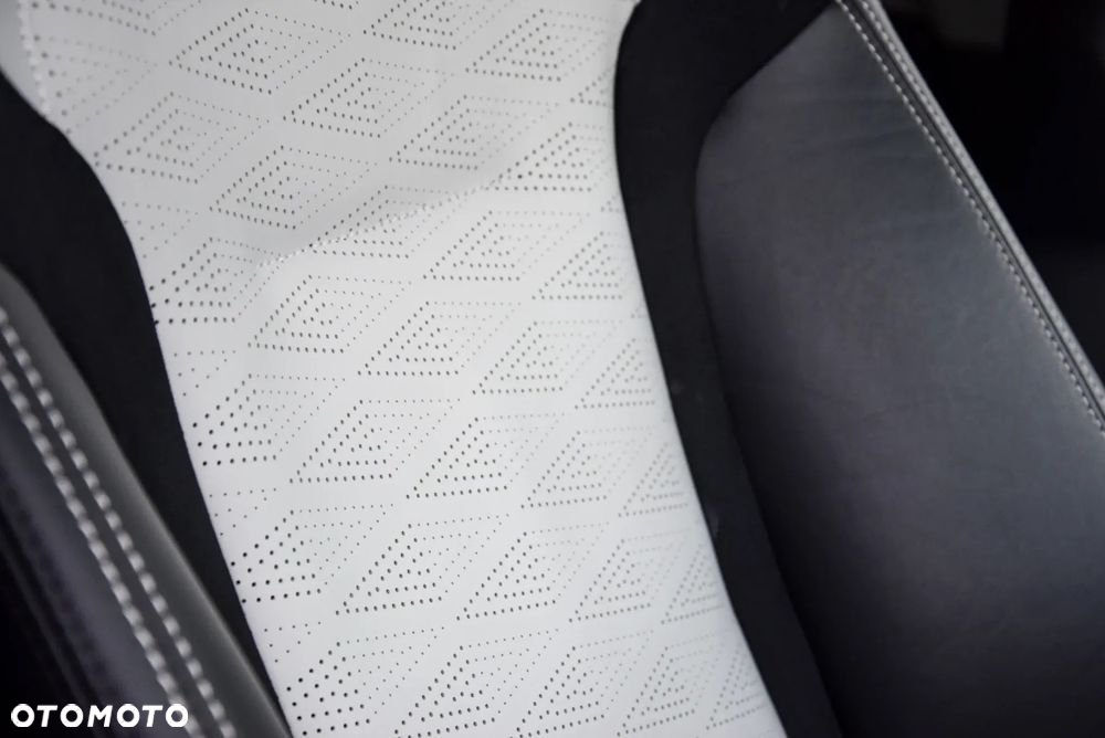 Land Rover Range Rover Sport - 28